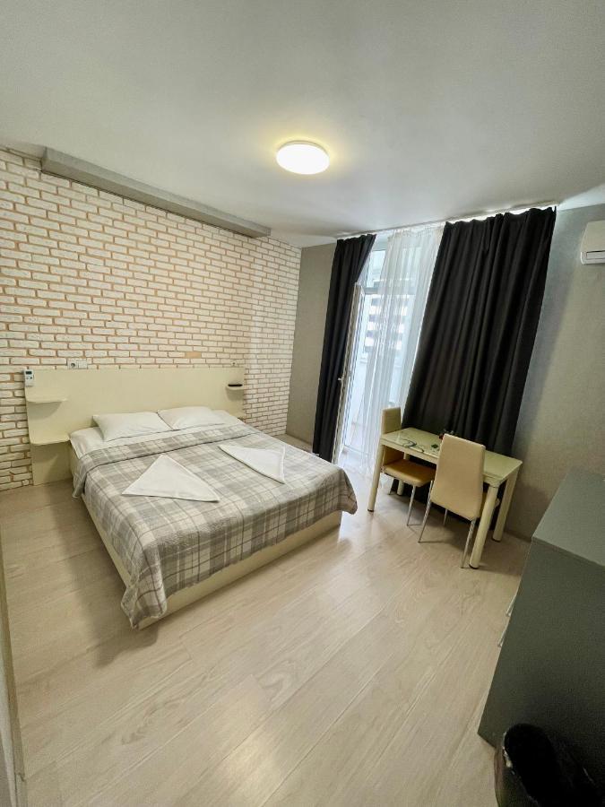 East Residence 키예프 외부 사진